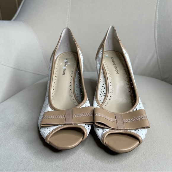 Adrienne vittadini Wedge Shoes 8 M Floral Leather - Picture 2 of 4